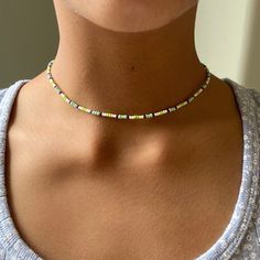 Beaded Necklace Aesthetic, Indie Gifts, Summer Choker, Beautiful Beaded Necklaces, Travel Jewelry Box, Mixed Metal Jewelry, Earring Organizer, Summer Boho, Summer Necklace