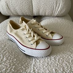 Converse Chuck Taylor Natural White Womens Size 6 Nwt Cream Lace-up Canvas Shoes For Summer, Cream Low-top Canvas Shoes For Summer, Converse Cream Canvas Shoes With Round Toe, Cream Round Toe Canvas Shoes, Casual Cream Converse Canvas Shoes, Spring Cream Converse Sneakers, Summer Cream Converse Sneakers, Casual Cream Converse Sneakers, Pride Converse