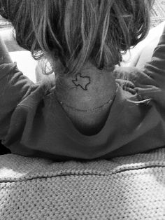 Texas Tattoo on back of neck lone star state southern country Land Tattoos, Tattoo On Back Of Neck, Geometric Tattoo Back, Texas Tattoo, Girl Neck Tattoos, Cowgirl Tattoos, Tattoo On Back, Texas Tattoos, Country Tattoos