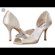 Brand New Ivory Bridal Shoe Perfect For Wedding, Bridesmaid Shoe Never Worn. Beautiful Rhinestone Detail 11w 3 1/4 In. Heel Rsvp Elegant Satin Wedding Shoes, Elegant Embellished Wedding Shoes For Bridesmaid, Elegant Embellished Bridesmaid Wedding Shoes, Elegant Fitted Bridal Accessories With Rhinestones, Elegant Rhinestone Bridal Accessories For Wedding, Elegant Embellished Fitted Bridal Accessories, Elegant Satin Bridal Accessories For Wedding, Formal Fitted Wedding Shoes With Rhinestones, Elegant Rhinestone Wedding Shoes For Reception