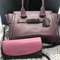 Gently Used Coach Purse And Wallet Set. This Baby Still Has A Lot Of Life Left In It! Selling As A Set. Imagine Having This Gorgeous Thing Over Your Arm! Purse And Wallet Set, Bags Coach, Cambridge Satchel Company, Coach Purse, Coach Swagger Bag, Coach Purses, Coach Bags, Satchel, Top Handle Bag