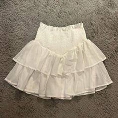 Shein Ruffle Skirt Size Xs Brand New Only Tried On Elegant Ruffled Mini Skirt For Vacation, Elegant Flowy Mini Skirt For Vacation, Elegant Tiered Mini Skirt For Vacation, White Ruffled Skirt, Cinderella Halloween Costume, Descendants Dr, Thrift Board, White Ruffle Skirt, Shein Skirts