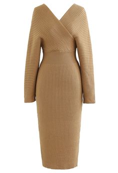 In a wrap silhouette, this dress comes in a knit fabric finished with a slim fit design. Wear it with heeled boots and a faux fur coat for a modern approach this winter.    - Slim fit  - Wrap bust design  - Knit fabric provides flexibility  - Not lined  - 100% Acrylic  - Hand wash cold            Size  Length  Bust  Waist  Shoulder  Sleeves      S-M  cm  102  94  56-76  36  50      inch  40  37  22-30  14  19.5            * Our model is 176 cm/5'9" tall and wearing size S-M Outfit Vestido Largo, Outfit Vestido, White Sweater Top, Faux Wrap Top, Knit Midi, Knit Midi Dress, Faux Fur Coat, Buy Dress, Chic Dress