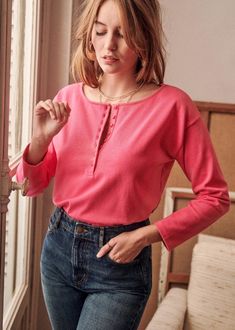 Pink Parisian, Pink T Shirt, Teenager Outfits, Jumper Shirt, Parisian Chic, Boat Neckline, Bubblegum Pink, Gatsby