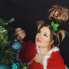 Whoville Hairstyles, Grinch Cindy Lou, Christmas Tree Hair, Christmas Party Hairstyles, Party Hairstyle, Sparkly Hair Accessories