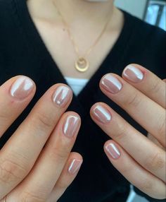 Clean Gel Nails, Builder Gel Manicure, Short Builder Gel Nails, Summer 2023 Nail Trends, Bentuk Alis, Gel French Manicure, Kutek Disney, 2023 Nail, Casual Nails