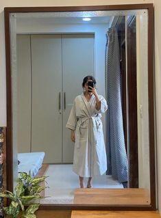 This cotton kimono bathrobe for women is the epitome of comfort and style. Made from high-quality cotton, it offers a luxurious feel against the skin, making it perfect for lounging around the house or stepping out of the shower.  The kimono-style design features wide sleeves and a loose fit, providing freedom of movement and a relaxed fit for all body types. Crafted with attention to detail, this cotton kimono and bathrobe is not only comfortable but also visually appealing. The intricate patte Kimono Bathrobe, Mode Kimono, Printed Robe, Cotton Kimono, Boho Kimono, Long Kimono, Night Wear, Kimono Style, Womens Robes