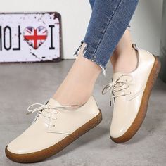 Celana Jogger Wanita, White Loafers, Flat Loafers, Loafers Online, Summer Flats, Casual Flat Shoes, Sneaker Slippers, Shoe Boot Sandals, Casual Flats