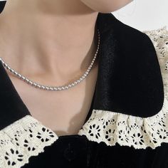 Choose your ideal length and pearl size to complement your style with this luxurious retro charm necklace. Key Features: Material: 14K Gold-Plated Copper, Swarovski Pearls Chain Length Options: 42cm (16.54 inches), including a 4cm extension chain / 49cm (19.29 inches), including a 4cm extension chain Pearl Size Options: 4mm / 5mm Color: Swarovski 616 Silver Grey Pearls Copper Chain, Pearl Grey, Swarovski Pearls, Pearl Chain, Pearl Size, Chain Lengths, Chain Length, Silver Necklaces, Charm Necklace