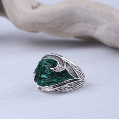 Raw malachite leaf ring sterling silver, Green stone ring for women, nature ring gemstone, green lovers gift made in Armenia All our jewelry is crafted with great attention to detail! We strive to provide you with the best quality, modern design, and perfect look!! All our jewelry is made of high-quality sterling silver and is stamped with a 925 stamp ◦* ◦* ◦* ◦* ◦* ◦* ◦* ◦* ◦* ◦* ◦* ◦* 【FULL DETAILS】 ► Gemstone: natural carborundum and pyrite ► RING Size: All sizes are available (choose from th Green Stone Ring For Women, Raw Malachite, Pyrite Ring, Armenian Jewelry, Women Nature, Green Stone Ring, Mushroom Ring, Malachite Ring, Malachite Rings