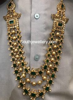 Antique Jewelry Indian, Bridal Jewelry Collection, Wedding Jewellery Collection, Indian Jewellery Design, Bridal Gold Jewellery Designs, Gold Jewellery Design Necklaces, Indian Wedding Jewelry, Jewelry Design Earrings, Bridal Jewellery Indian