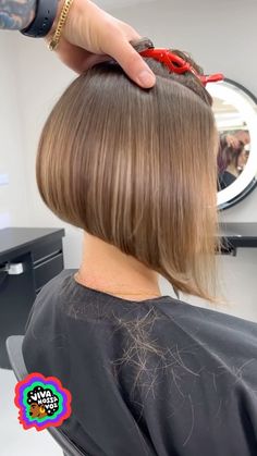 Haircutting Techniques, Short Long Bob, Hair Shots, Bob Haircut Back View, Braided Mohawk Hairstyles, Short Hair Dos, Corte Bob