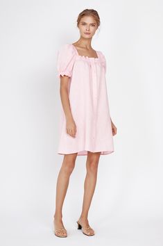 The “Brigitte” mini dress is a short version of a classic Sleeper style. Now, it comes with a belt in matching fabric. The dress has a square neck cutout, front buttons, and is made from organic linen. Leisure Dress, Loungewear Luxury, Linen Mini Dress, Linen Maxi Dress, Pink Linen, Organic Linens, Weekend Wear, Pink Mini Dresses, Style Classique