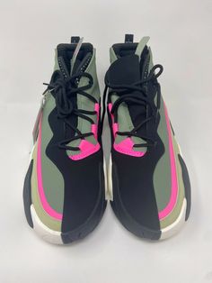 This item is a customer return so we are selling it as Used Like New without box.  See pictures for best description.  You will be receiving the exact item in the pictures. Stock#MX09321E Nike React, Men Shoes Size, Basketball Shoes, Leather Fashion, New Black, Size 12, Aura, Like New, Shoes Mens