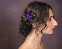 Purple flower hair clip - moon shape. Made of artificial/fabric flowers, preserved leaves, grass and other trinkets used for arranging. When stored in dry and dark place, our products last 10-15 years. Photo: Michaela durisova photogaphy Model: Kika SHIPPING INFO For EU orders: Your package should arrive in about 5-8 days after it has been shipped.  For international orders: We ship worldwide! It usually takes about 14 days for international orders to arrive depending upon where you are located Preserved Leaves, Moon Hair Clip, Accessories Gothic, Hair Clip Flower, Moon Brooch, Moon Hair, Dark Purple Hair, Wedding Autumn, Purple Accessories