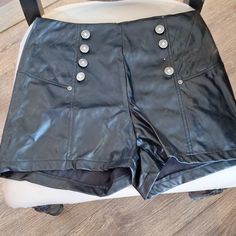 Missing A Button, (For Looks Only) Nwt Has Back Pockets And Zipper In Back Pole Shorts, South Pole, A Button, Black Silver, Size 10, Womens Shorts, Zipper, Silver, Women Shopping