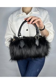 Black Fluffy Feather Plush Women's Hand and Shoulder Bag, Special Winter Bag, Modern Bag, Your Evening Elegance Bag. In our stylish bag suitable for daily use It has enough space to place your daily small items. You can use our black plush bag as a shoulder bag or a handbag. This Fluffy Bag; You can choose it as a Mother's Day gift, Valentine's Day gift, gift to your friend, gift to your daughter, birthday gift, gift to your corporate colleague, bridesmaid gift, gift to your wife. DETAIL... It h Elegant Winter Tote Shoulder Bag, Elegant Winter Tote Bag, Winter Black Handheld Bag, Black Handheld Bag For Winter, Winter Leather Shoulder Bag, Leather Shoulder Bag For Winter, Black Rectangular Bag For Winter, Black Rectangular Winter Bag, Black Rectangular Winter Bags