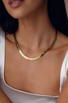 "Gold Italian Herringbone Chain , Herringbone Necklace , 3mm Gold Chains , Snake Chain , Layering Chain , Gold Chain for Women , Gift for Her This herringbone delicate necklace is perfect for everyday use. It's 14k solid gold. We also carry it in variety of widths.  The chain is also available in 14k rose and white gold. FEATURES: -Gold KT: 14K Solid Gold -Gold Color: Yellow Gold -Chain Lengths: 14\", 16\", 18\", 20\", 22\", 24\" -Chain Widths: 5 mm -Chain Style: Herringbone -Clasp Closure: Lobster claw SHIPPING: -Ready to Ship in 1-2 Business Days -FREE shipping on all U.S. orders  About Zhedora:  All our work is made with love in our Los Angeles studio. When you purchase a piece from Zhedora, you can know that you're getting quality hand-crafted jewelry that's made by people who really c Gold Chain Styles Women, Gold Chain Designs For Women, Gold Chain Necklace Womens, Gold Chain For Women, Gold Neck Chain, Nose Ring Jewelry, Chain Layering, Gold Snake Chain, Herringbone Chain