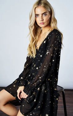 Black & Gold Star & Moon Mini Dress | If By Sea | SilkFred US Long Sleeve Casual Dresses, Shift Dress Casual, Flowy Mini Dress, Elegant Party Dresses, Shift Dresses, Long Sleeve Casual Dress, Short Dresses Casual, Straight Dress, Black Long Sleeve Dress