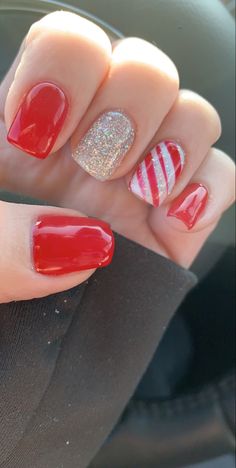 Christmas Nails Diy, Candy Cane Nails, Nails Art Designs, Maroon Nails, Art Designs Ideas, Winter Nails Acrylic