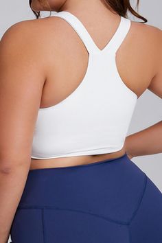 Feel confident and comfortable during your workouts with our Plus Size Sleeveless Back Y-Strap Sports Bra! Designed with a supportive Y-strap back and sleeveless design, this bra provides maximum range of motion and keeps you cool. Perfect for plus size athletes looking for maximum support and style. Style Active Fabric Type Blended fabrics Material Nylon Neckline Strappy Pattern Type Solid Sleeve Length Sleeveless Season Summer Chest Pad Removable Padding Fabric High Stretch T-back Sports Bra With Built-in Padding, Breathable Stretch Sports Bra With Tank Straps, T-back Sports Bra For Gym, Solid Cross Back Sports Bra For Workout, Cross Back Sports Bra For Workout, Workout Sports Bra With Cross Back, Moisture-wicking T-back Sports Bra For Gym, Workout T-back Sports Bra With Built-in Padding, Sportswear T-back Sports Bra For Yoga