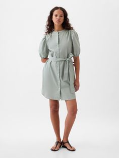 Soft linen-cotton mini shirtdress.  Crewneck.  Elbow puff sleeves.  Button front.  Tie-belt at waist.  *Fit: Relaxed.  A straight & easy fit.  Hits above the knee.  Models wearing Gap Spring Wedding Guest Dress, Statement Blouse, Short Puff Sleeve, Mini Shirt Dress, Outfit Combinations, Cool Street Fashion, Australian Fashion, Tennis Skirt, Dress With Sneakers