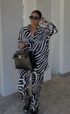 Emily Sanders, Charlotte Emily, Lookbook Outfits, Classy Dress, African Clothing, Sanders, Zebra Print