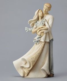 Willow Tree Statues, Willow Tree Figures, Every Love Story Is Beautiful, Love Statue, Love And Family, Jesus Statue, Crystal Figurines, Sugar Art