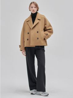 Chic Oversized Pea Coat For Work, Oversized Double-breasted Pea Coat For Work, Modern Structured Outerwear With Double-breasted Button, Oversized Double-breasted Pea Coat For Office, Chic Oversized Pea Coat With Double Button Closure, Oversized Chic Pea Coat For Formal Occasions, Modern Oversized Pea Coat For Workwear, Crop Coat, Winter Crops