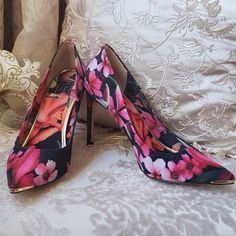 Never Ended Up Wearing These And Am Just Looking To Downsize My Collection Since I’m Moving. Reposhing This Item I Purchased From @Classycrystal. Loved It, But Ready To Rotate For Something New. Questions? Leave A Comment Below! Ted Baker Shoes, Glass Slipper, My Collection, Something New, Ted Baker, Shoes Women Heels, Shoes Heels, Black Pink, Size 7