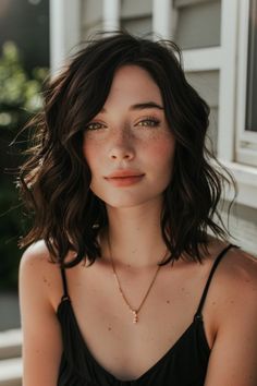 19 Natural Wavy Haircuts That Celebrate Your Curves - Pinch Of Glam Lob Natural Wavy Hair, Wavy Angled Bob Medium, Natural Texture Hair, Low Maintenance Wavy Hair, Wavy Collar Bone Length Hair, Lob For Wavy Hair, Natural Wavy Hair Short, Natural Wavy Hairstyles Mid Length, Bob Cut Wavy Hair