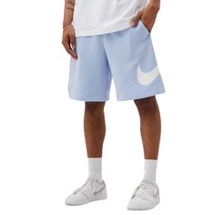 The Nike Sportswear Club Shorts Blend Classic Comfort With A Bold Graphic For Street-Ready Style. Crafted From Soft Fleece, They've Got You Covered For All-Day Wear. Color: Marine Blue Nike Bleu, Short Nike, Graphic Shorts, Club Shorts, Outfit Short, Nike Tech Fleece, Nike Tech, Shorts Nike, Tech Fleece