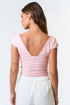 DETAILS: ♡ The perfect top for Spring/Summer which you can dress up or down! ♡ Model is wearing a size Small Cute Pink Tops, Pink Dresses, Lifestyle Clothing, Fashion Shop, Pink Tops, Cute Pink, Cute Tops, Women Empowerment, Pink Dress