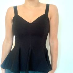 Liliana Rojana Black Sleeveless Peplum Top Women's Size Small Nwt New With Tags. Stretchy, Soft, And Comfortable. Sweetheart Neckline, Peplum Hem, Back Zipper Closure. Chic Sleeveless Top With Built-in Bra, Date Night Tank Top With Built-in Bra, Fitted Sleeveless Top For Night Out, Fitted Sleeveless Top For Date Night, Sleeveless Camisole With Built-in Bra For Date Night, Fitted Camisole Tank Top For Party, Black Peplum Top For Summer, Sleeveless Fitted Top For Parties, Fitted Cami Tank Top For Night Out