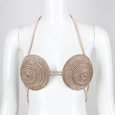 This Gold Round Chest Chain Bra is expertly crafted to elevate your style with its elegant design. This bra features a beautiful gold round chain that adds a touch of glamour to any outfit. Perfect for special occasions or adding an extra layer of luxury to your everyday look. size bust shoulder strap S 76 53 M 80 55 L 84 57 Adjustable Gold Body Chain For Summer, Glamorous Gold Body Chain With Chain Strap, Glamorous Gold Body Chain For Summer, Glamorous Gold Body Chain For Evening, Gold Clavicle Chain Body Chain Beach Accessory, Gold Clavicle Chain Body Chain For Beach, Gold Clavicle Body Chain For The Beach, Gold Metal Body Chain For Summer, Gold Body Chain With Chain Strap For Evening