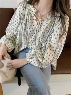 Vintage Printed Lace Up Loose Blouse Shirt – Nada Outfit Land Vintage Floral Blouse, Fashion Top Outfits, Outfit Ideas Winter, Modest Dresses Casual, Trendy Fashion Tops, Casual Day Outfits, Quick Outfits, Fashionista Clothes, Cute Winter Outfits