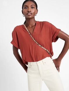 Swing Popover Top | Banana Republic Chic Rayon Tops With Shirttail Hem, Versatile Rayon Blouse With Shirttail Hem, Casual Viscose Tops With Shirttail Hem, Versatile Rayon Tops For Daywear, Effortless Rayon Tops For Spring, Effortless Viscose Tops For Spring, Effortless Spring Rayon Tops, Rayon Tops For Daywear, Effortless Rayon Blouse For Spring