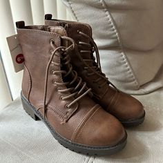 Brown Combat Boots From Target. Size 6.5 Brown Combat Boots Outfit, Brown Leather Combat Boots, Native Outfits, Combat Boot Outfit, Tan Block Heels, Brown Combat Boots, Black Moto Boots, Outfit Shorts, Hippie Boots