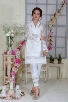 Pakistani Designer Online | Sarosh Salman | Luxury Pret & Wedding Wear White Dress Pakistani, Pakistani White Dress, Dress Design Pakistani, Silk Thread Embroidery, Red Bridal Dress, Pakistani Formal Dresses, Luxury Pret, Silhouette Shirt, Pakistani Fashion Party Wear