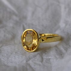 Birthday Hashtags, Stone Ring Design, Hand Jewelry Rings, Yellow Citrine Ring, Gold Ring Wedding, Neck Pieces Jewelry, Gold Bangle Set, Yellow Sapphire Rings, Gold Rings Fashion