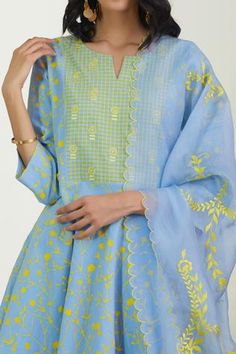 Shop for Label Earthen Blue Organza Silk Asymmetric Kurta And Pant Set for Women Online at Aza Fashions Label Earthen, Asymmetric Kurta, Blue Organza, Embroidery Print, Embroidered Dupatta, Kurta With Pants, Silk Embroidery, Cut Work, Pant Set