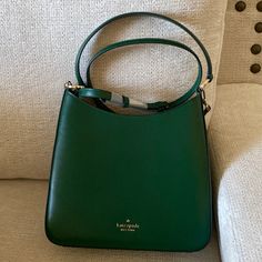 Nwt Kate Spade Green Saffiano Leather Handbag. Silver Hardware. Can Be Worn As Crossbody Or As Shoulder Bag. Super Cute Kate Spade Aesthetic Bag, Green Purse Outfit, Dark Green Purse, Kate Spade Purse Pink, Navy Purse, Purse Outfit, 2024 Aesthetic, Kate Spade Green, Madewell Bags