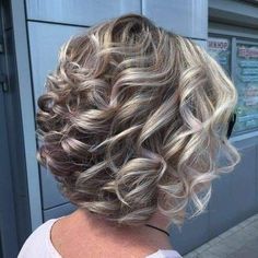 Mother Of The Bride Hair, Short Hairdos, Vlasové Trendy, Trendy Hairstyle, Short Wedding Hair, Penteado Cabelo Curto, Curly Bob Hairstyles, Short Hair Updo, Short Haircut