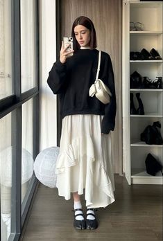 Hairstyles Glasses, Fashion Runaway, Korean Blazer, Edna Mode, Aesthetic Street, Looks Pinterest, Inspired Aesthetic, Fashion Mistakes, Modest Fashion Outfits