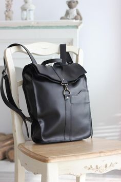 Stylish casual backpack with laptop pocket! Leather rucksack, Small stylish laptop backpack, Leather backpack women, Cute green travel backpack, Personalized backpack. Today it is very difficult to live without many things at hand: a laptop, a power bank, documents, wallet, various little things, etc. This backpack will easily accommodate everything you need without losing its shape, as it is made of genuine leather! A leather backpack is perfect for those who value quality and durability in thi Bank Documents, College Backpacks, Hipster Backpack, Leather Backpack Women, Black Rucksack, Convertible Backpack Purse, Unique Backpacks, Handmade Backpacks, Leather Laptop Backpack