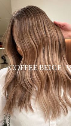 Mocha Beige Hair Color, Blonde Hair Warm Tones, Mocha Blonde Hair, Beige Bronde Haircolor Ideas, Mocha Beige Hair, Latte Blonde Hair, Warm Beige Blonde Hair