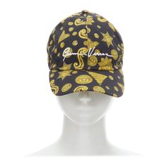 VERSACE Rodeo Barocco black gold Medusa print baseball dad cap 58cm M 7 1/4 Reference: TGAS/C00215 Brand: Versace Designer: Donatella Versace Model: ICAP004 A233168 A2090 Collection: Rodeo Barocco Material: Cotton Color: Black, Gold Pattern: Medusa Closure: Buckle Extra Details: Rodeo Barocco collection. Black and gold Medusa Coin print. Gold-tone metal buckle adjust at back. Estimated Retail Price: USD 500 Made in: Italy CONDITION: Condition: Unworn in mint condition, with tags. Comes with: Des Medusa Print, Versace Designer, Donatella Versace, Dad Cap, Dad Caps, Gold Pattern, Metal Buckles, Gold Tone Metal, Rodeo