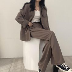 Wide Leg Suit Pants Set Elegant Women's Business Suit Set with Single-breasted Cardigan Jacket High Korean Business Fashion, Office Wear Outfit, Korean Fashion Office, Simple Frock Design, Korean Casual Outfits, Womens Wide Leg Pants, Classy Work Outfits, Classy Casual Outfits, Easy Trendy Outfits