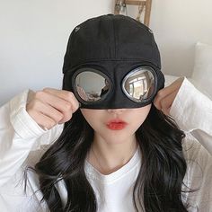 You will find that this baseball cap is a high quality, stylish cap made with high quality materials and is designed to be stylish and comfortable. Do you wanahavit? Women Pilot, Duck Hat, Pilot Glasses, Stylish Caps, Street Trends, Quality Hats, Womens Baseball Cap, Cool Hats, Boys Casual