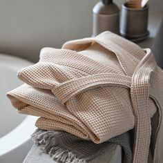 BJÄLVEN Bathrobe, beige, L/XL. When it’s your time to relax, this waffle texture bath robe brings you into spa mode. The soft and absorbent cotton/viscose blend is lightweight and can be worn with little or a lot underneath. 80 % cotton. Pinterest Uk, Waffle Weave, Cotton Viscose, Small Detail, Relax Time, Fabric Softener, Adjustable Belt, Waffle Knit, Keds